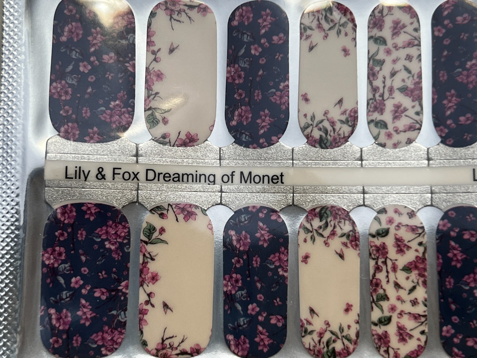 1 SET Lily and Fox Nail Wraps Stickers Self Stick Manicure Sealed Dreaming Monet