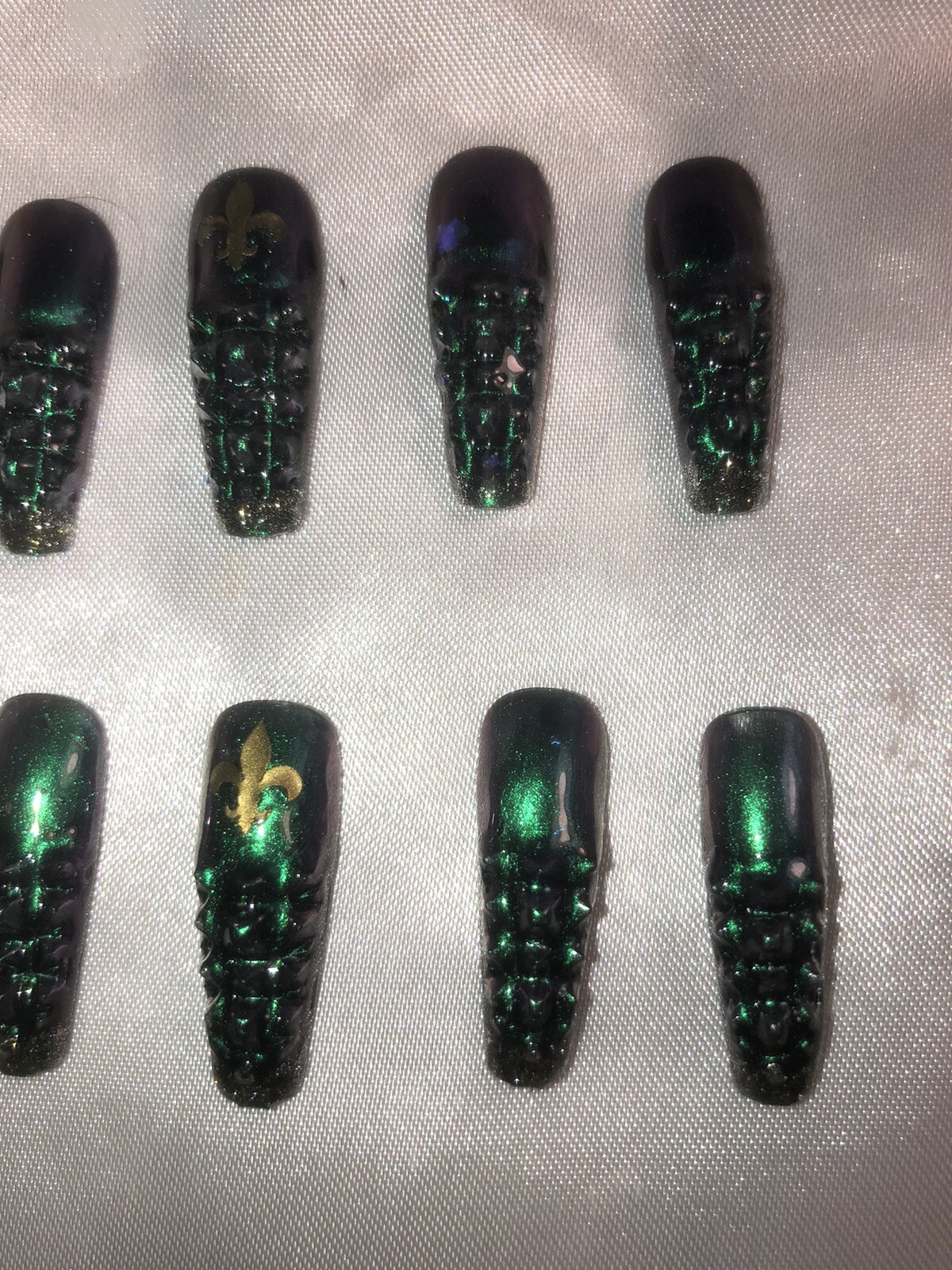 Z NAILZ!/Z CLAWZ! Gorgeous Set Of LA MARDI GRAS Gator Textured Press On Nails