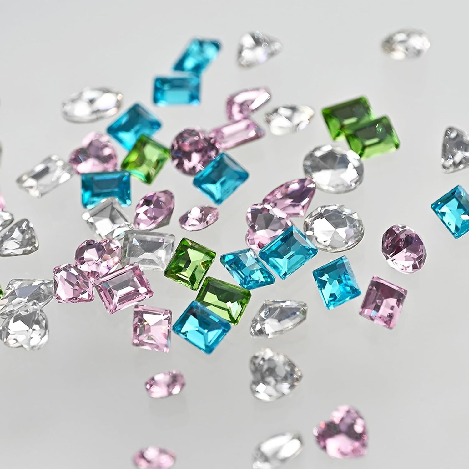 15Grid 3D Nail Rhinestones: Heart Gems, Crystal Glass Jewels for Art