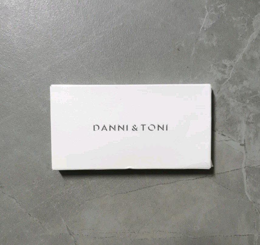 DANNI and TONI Semi Cured Gel Nail Strips In The Mood For Love