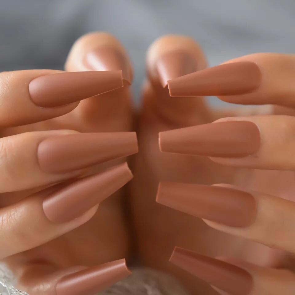 24 Kim K Nude Press on nails kit glue tan sedona clay neutral straight coffin