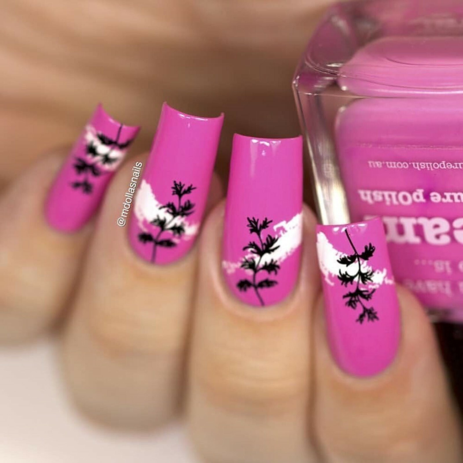 B044 From Ground Comes Life Stamping Plate For Stamped Nail Art Design