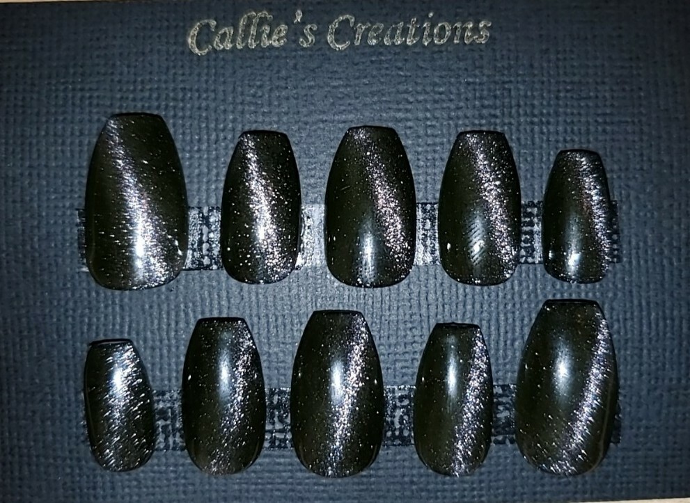 Black Metallic Cat Eye Coffin Gel Nails Handpainted