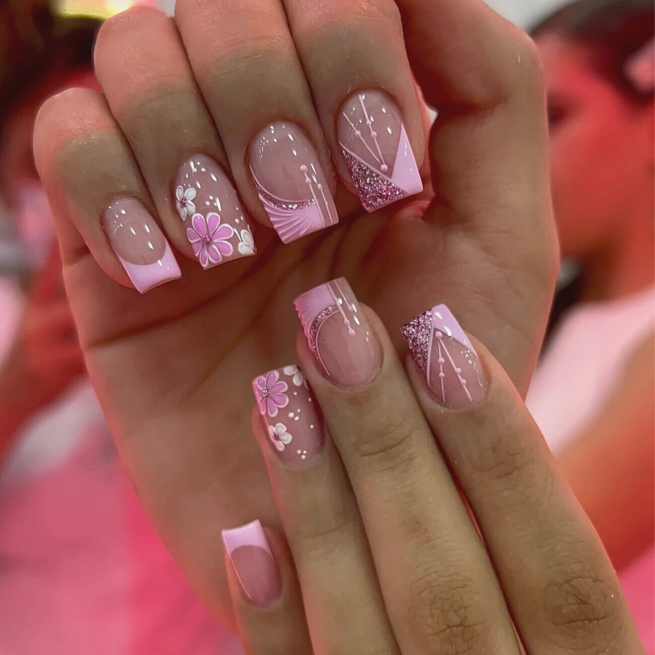 Sweet Flower Line Wearable Nail 24pcs Finished Boxed