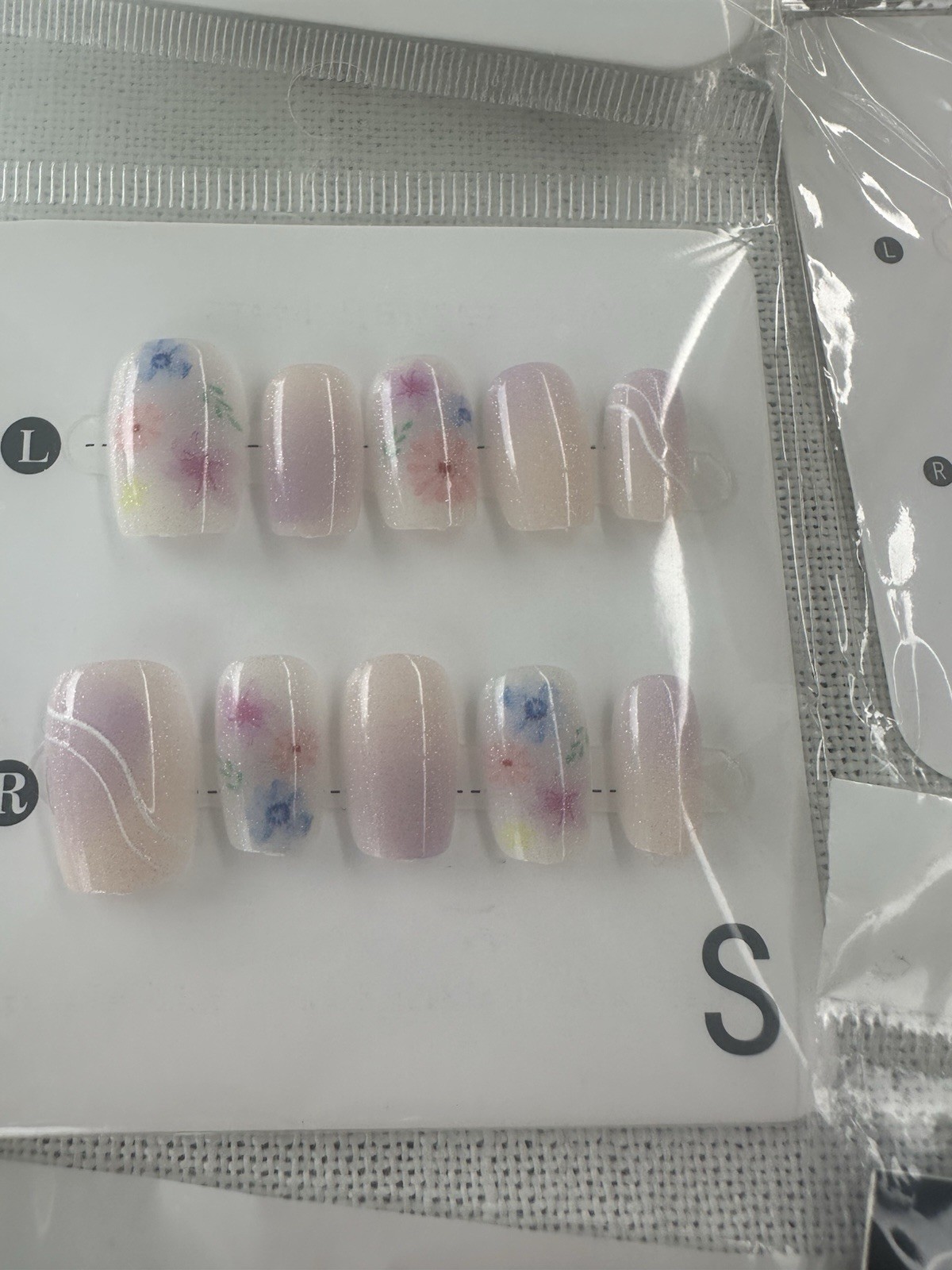 10 pairs 100 pieces press-on nails lot in size small