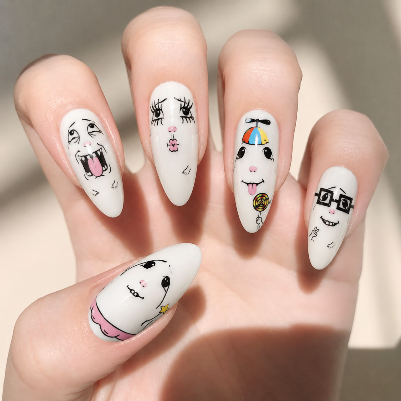 Handmade Funny Animal Face Press On Nails White Cartoon Nail Art Set