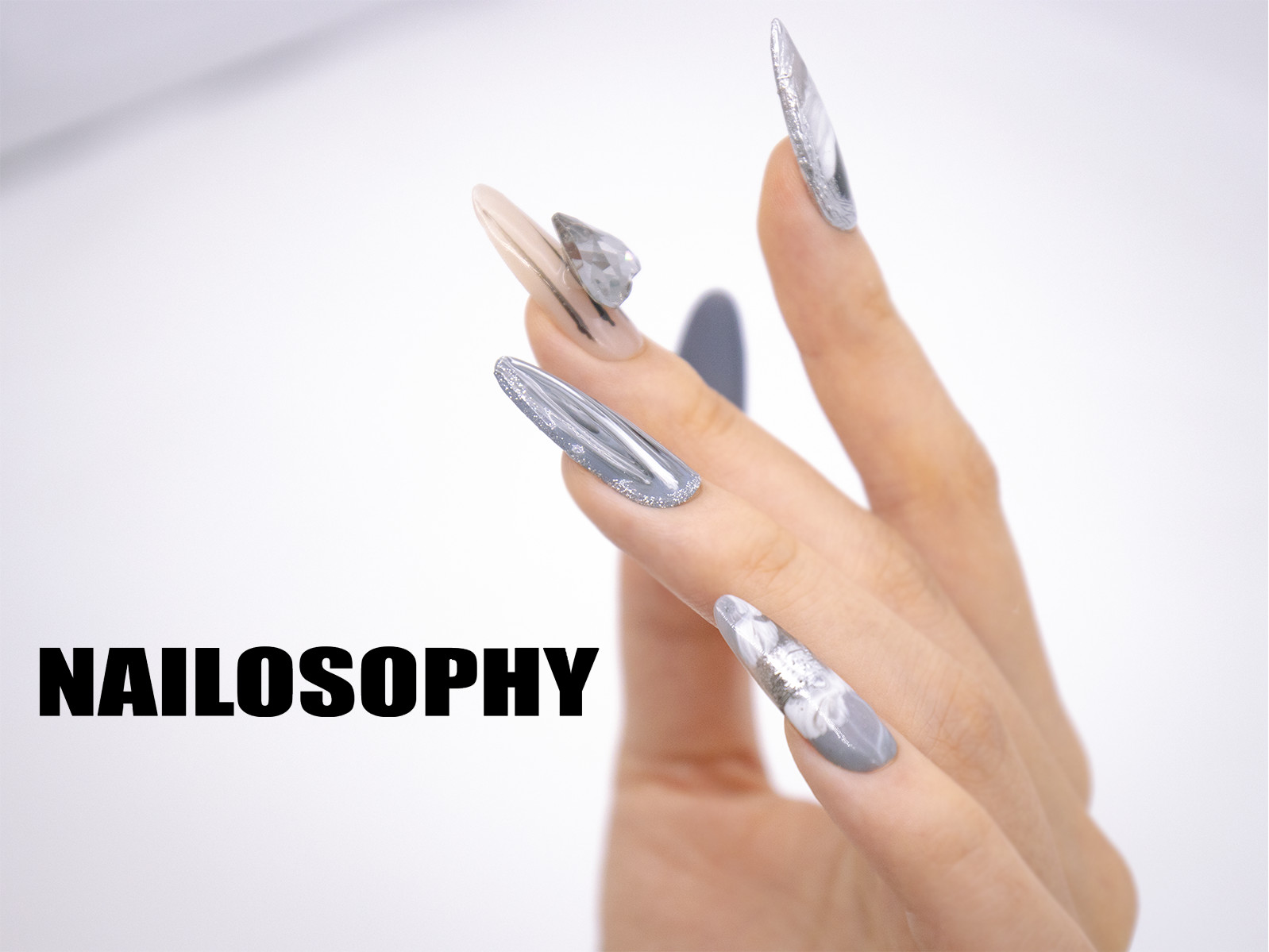 Nailosophy Midnight Reflections Handmade Artificial Nails – Medium Size