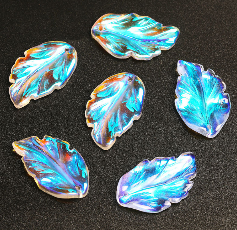 28mm Czech glass bead 6pcs Czech glass leaf beads 1.4mm Hole iridescent NH17