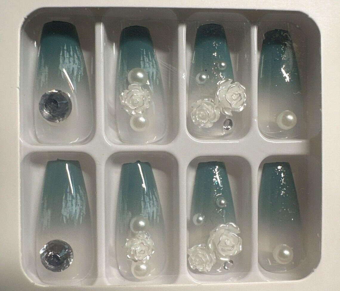 Press on Nails with stone. One Minute Nail tip 24pcs in box