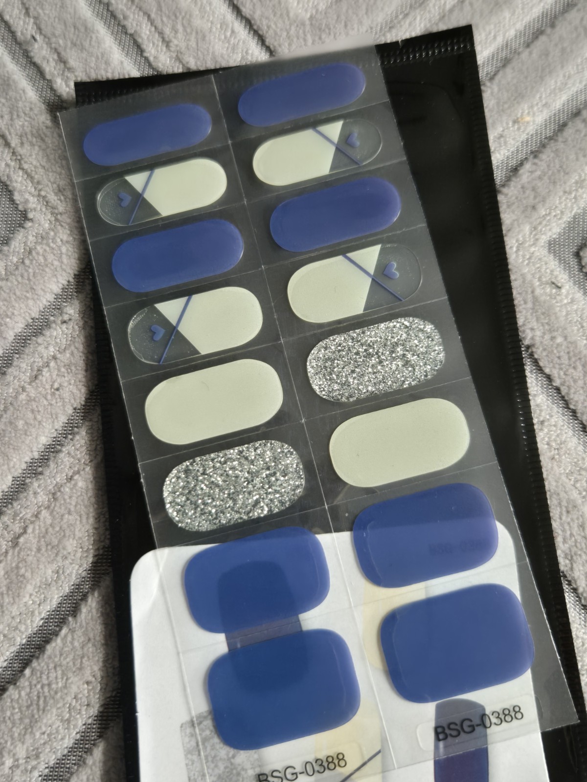 16 Strips Semi Cured Gel Gradient Nail Stickers Gel Polish UV (BSG 0388)