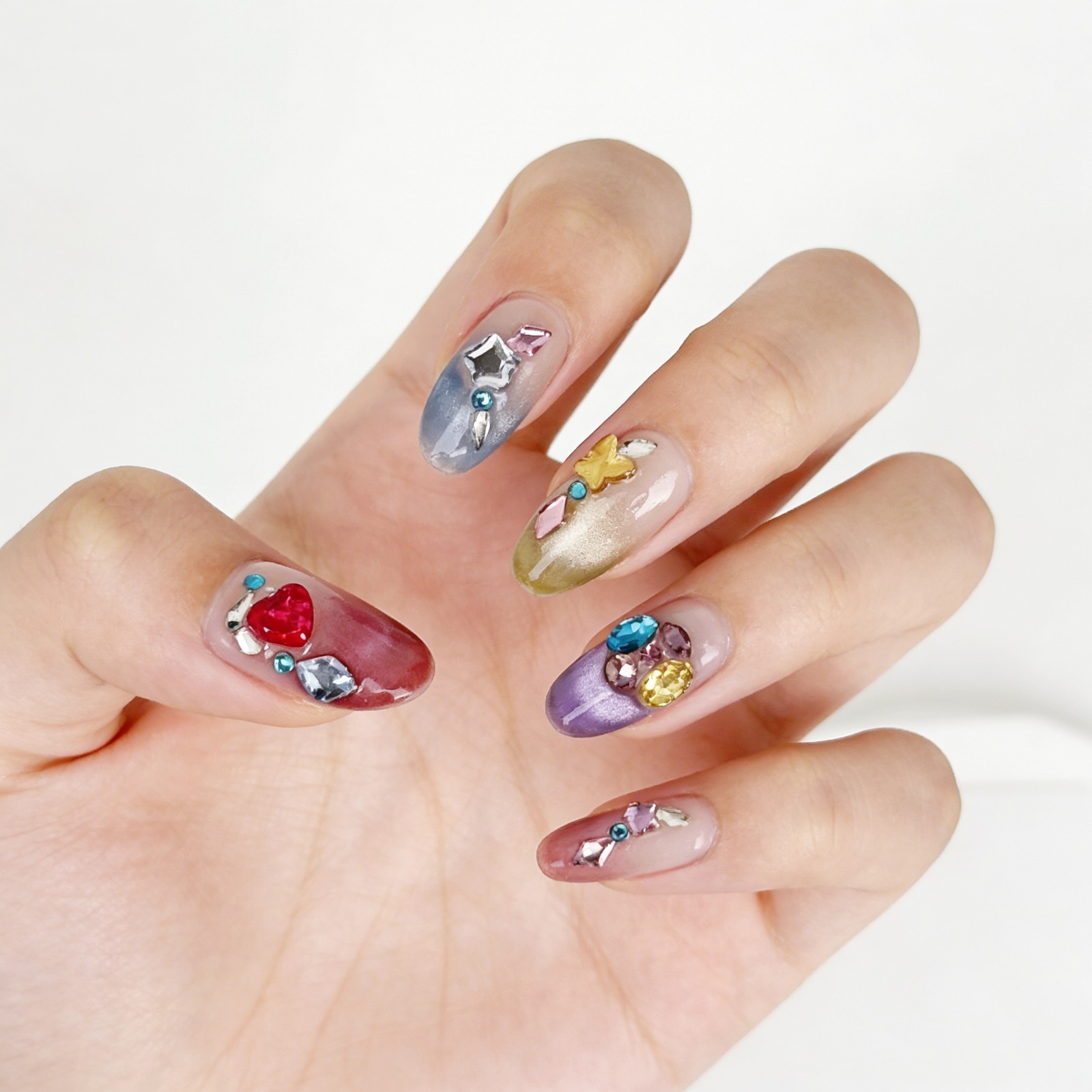 Rainbow Sugar Diamond Press-On Nails Medium Oval Sweet Cool Style Handmade Set