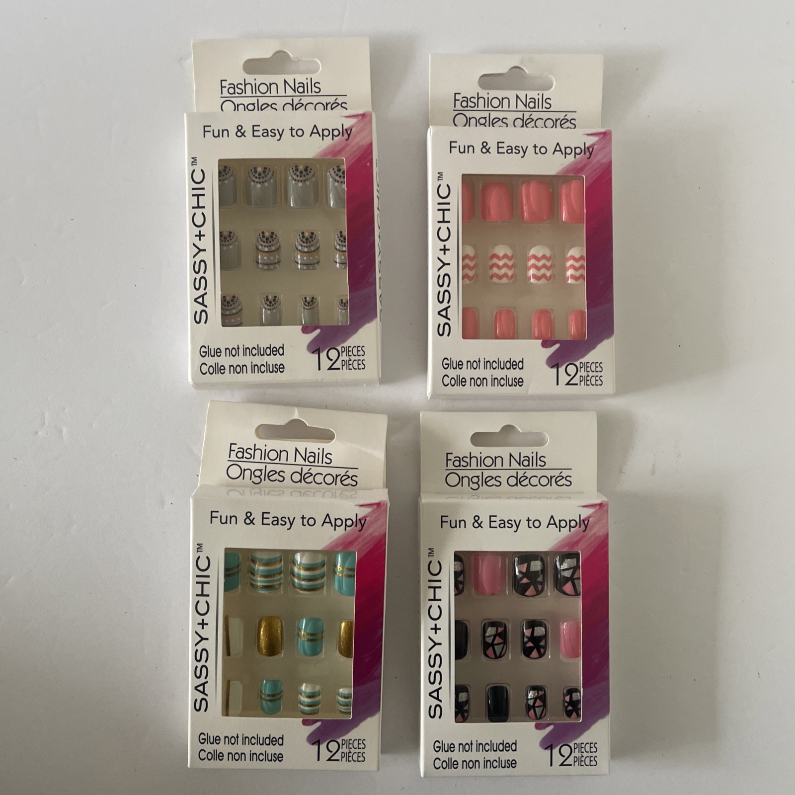 Sets Fashion Nails Sassy + Chic Artificial Nails With Art Easy Apply Lot of 4