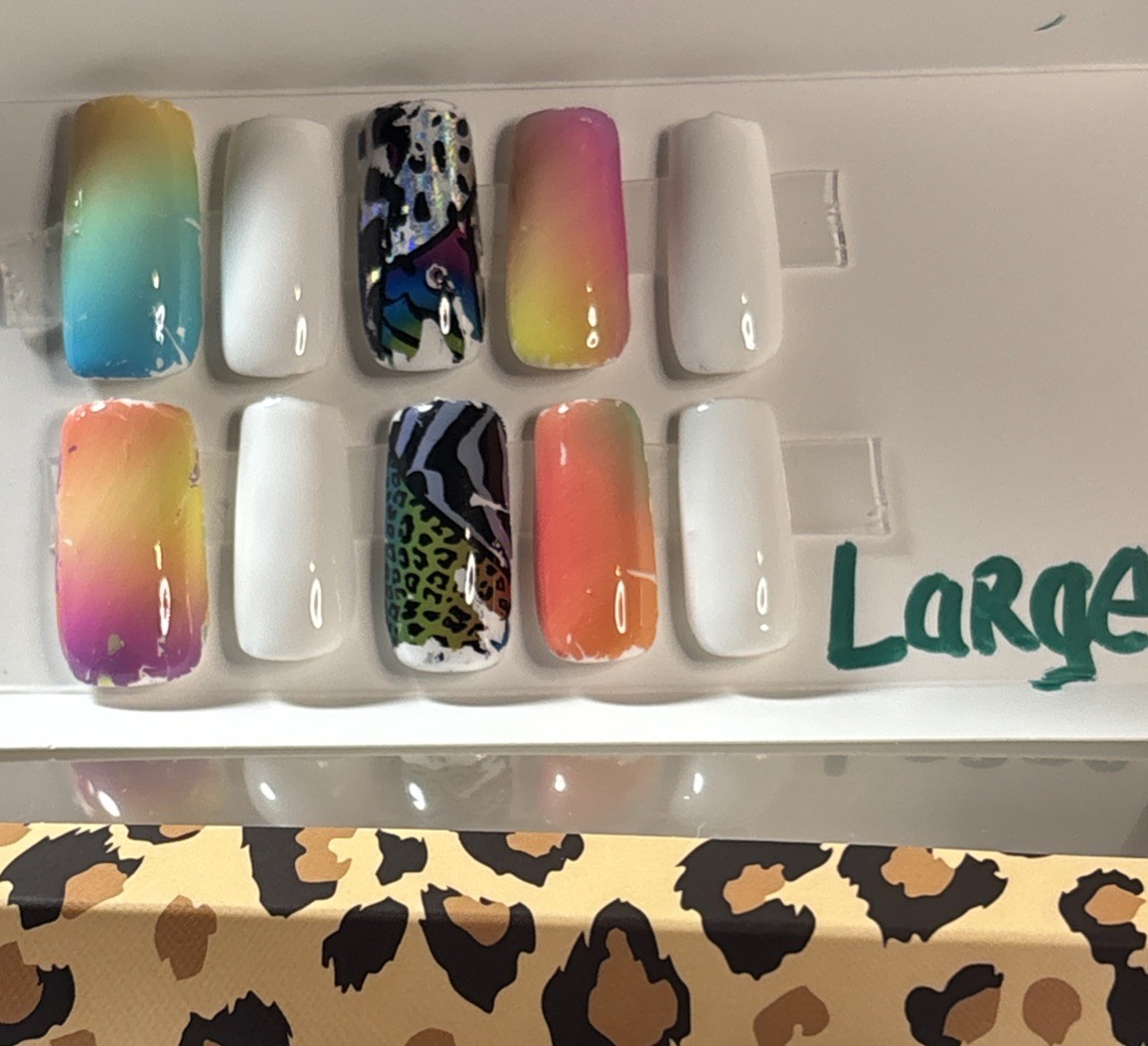 Press On Nails Large Square-Nails full set white&multicolored ombré size Large