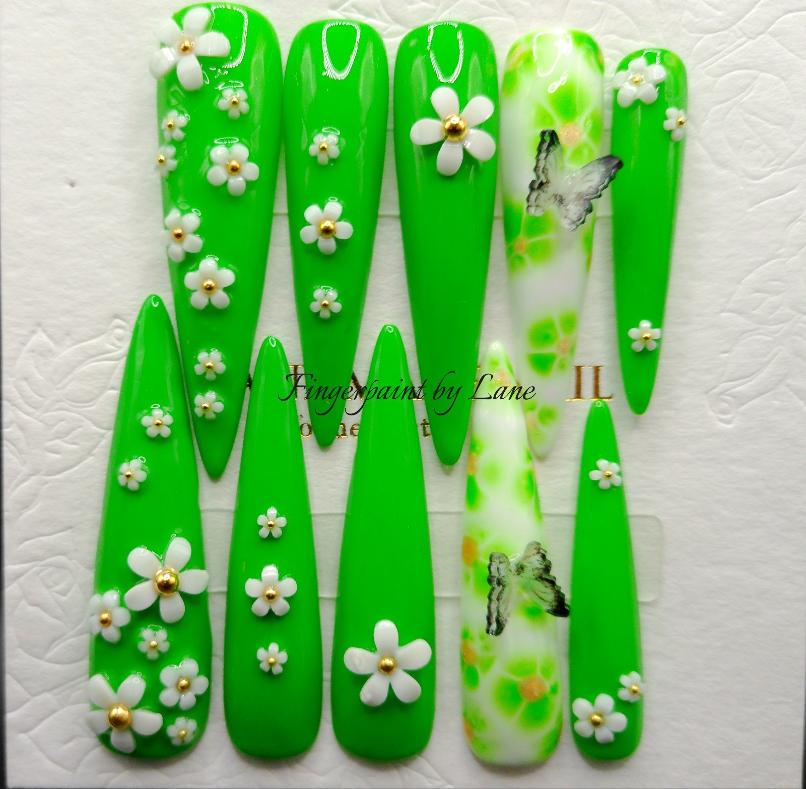 Vibrant Apple Green and Daisy XXLong Stiletto Press On Nails – Medium