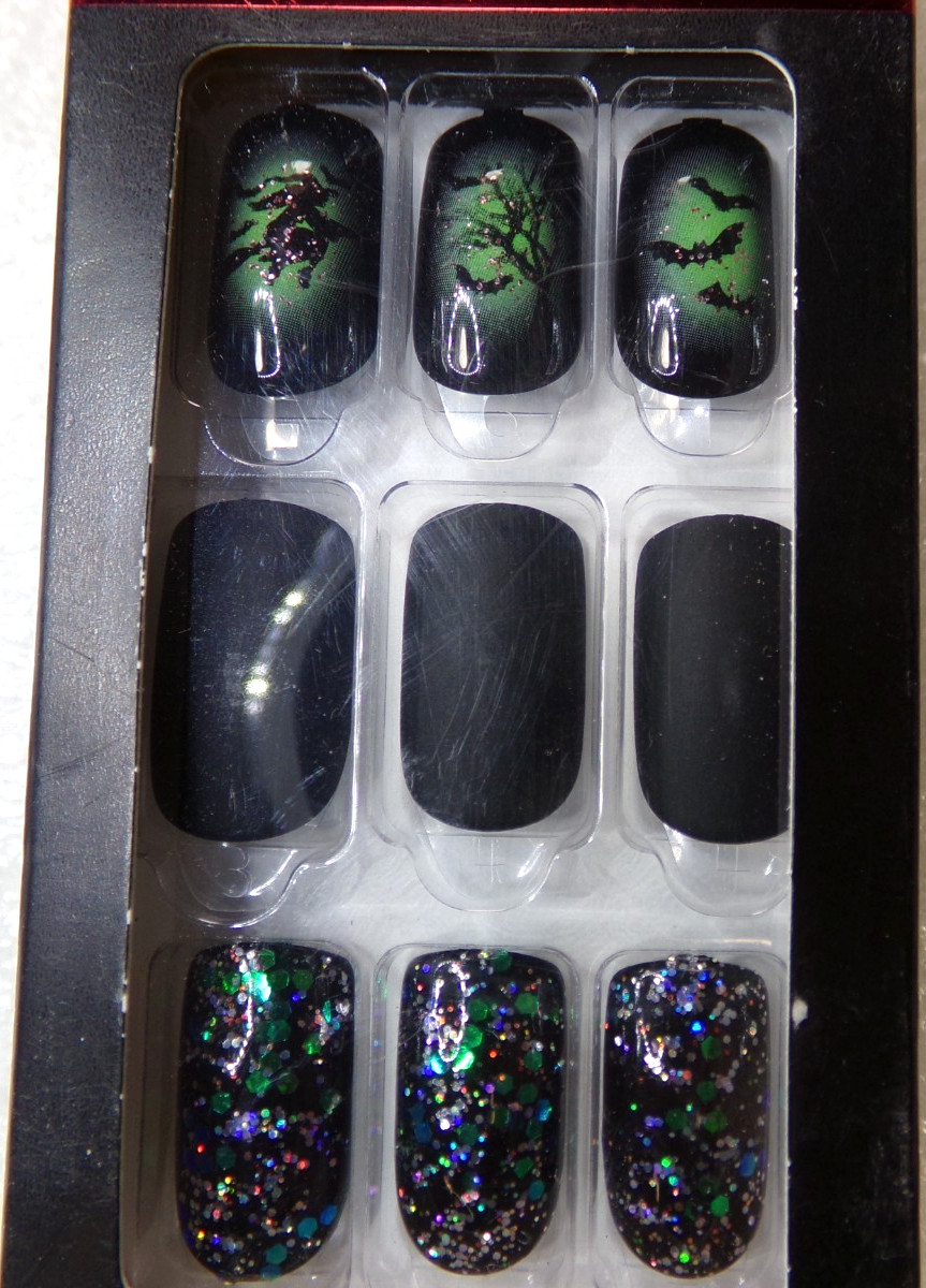 IMPRESS NAILS PRESS ON Medium – Black With Witch & Bats & Green Glitter