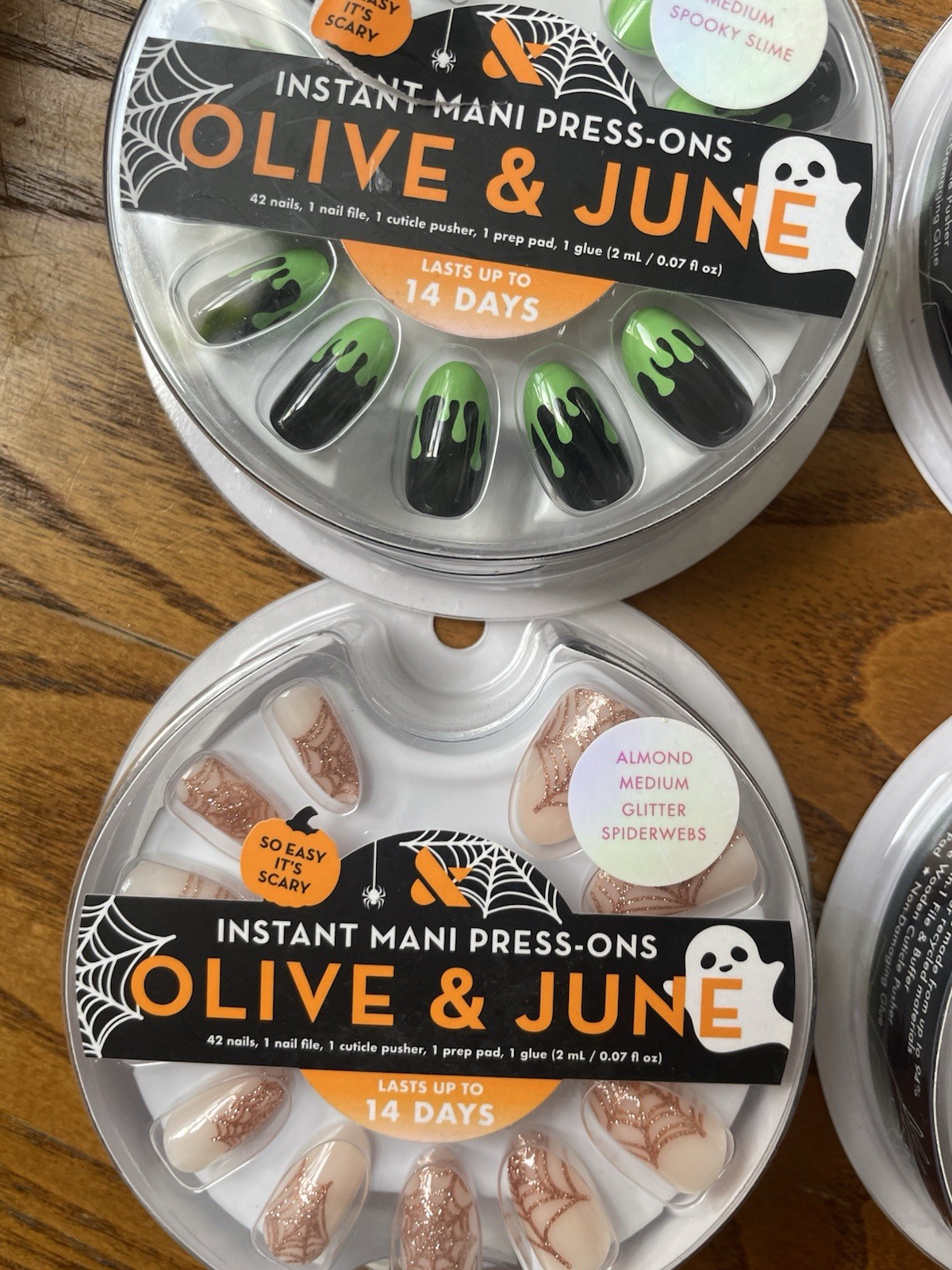 4 Sets of Olive & June Press On Mani Nails Assorted Design Halloween Spooky NEW