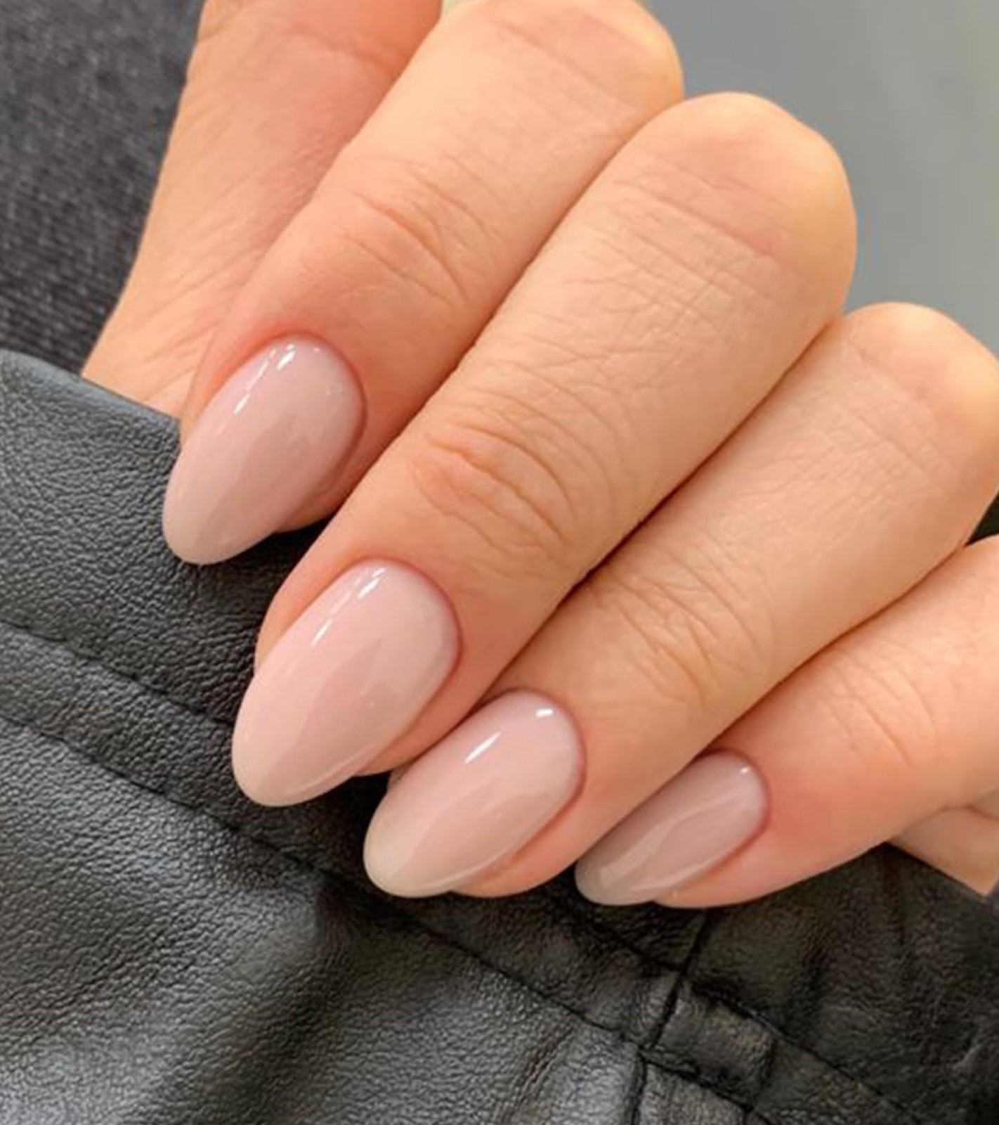 Artquee Press on Nails Short Soft Pink Almond 32 Count (Pack of 1),