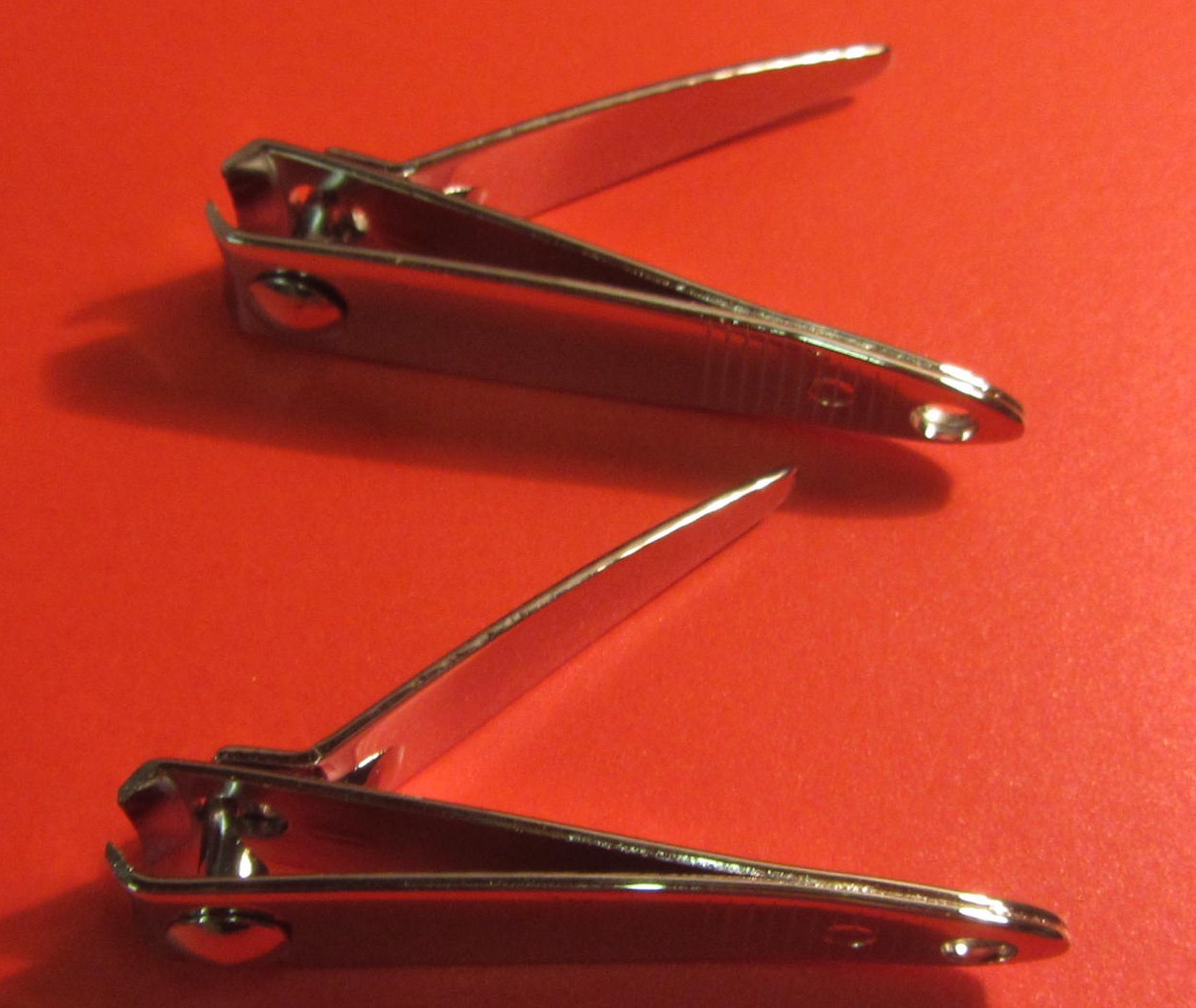 NAIL CLIPPER SMALL X 2 EXCELLENT QUALITY BARGAIN-BUY1 GET 1 FREE