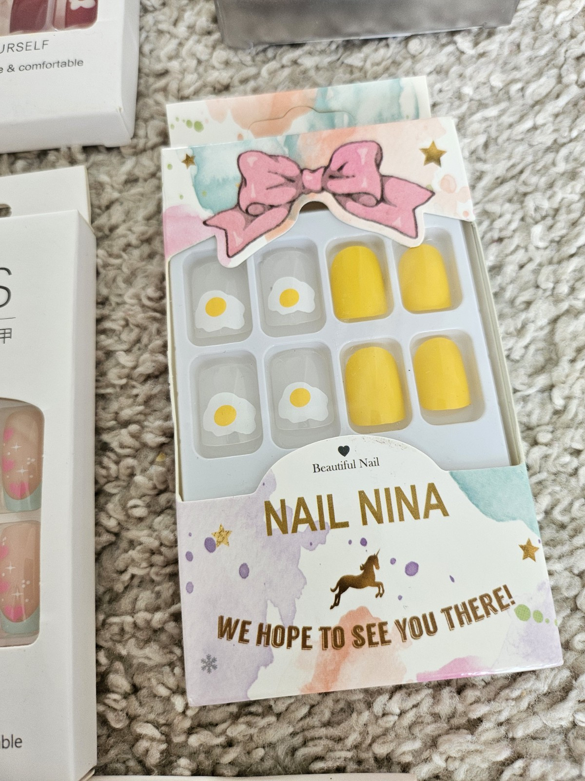 Lot Of 22 False Nail Sets (21 hands, 1 toes)