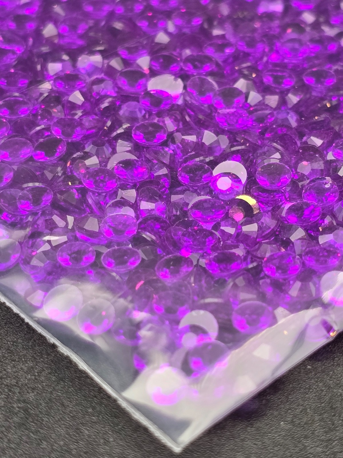 2000 x Resin 4mm Flat Back Rhinestones Phone Nail Shoe Art Craft Gems SS16 DIY