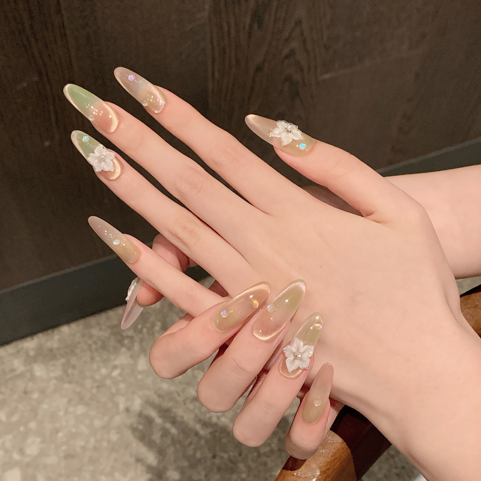 Handmade Clear Pink Green Gradient Cat Eye False Nail Oval/Coffin Press On Nail