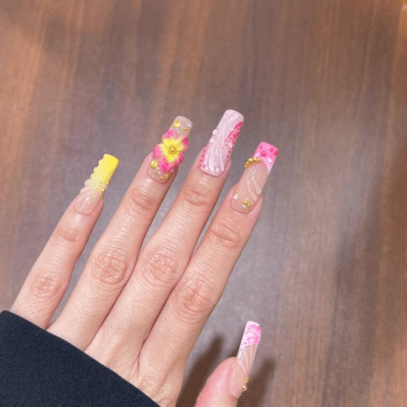 10pcs Long Square Press on Nails, Pink Nude 3D Shell Flower Trendy Nail Art