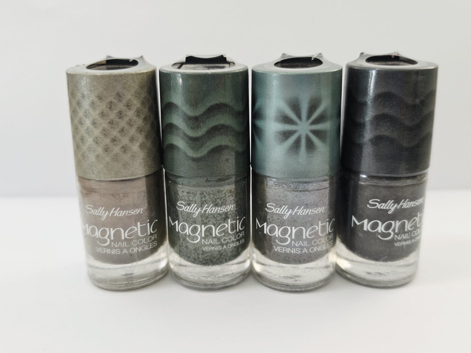 Sally Hansen Magnetic Nail Color 0.31oz Lot of 4. #907, #908, #911, #913