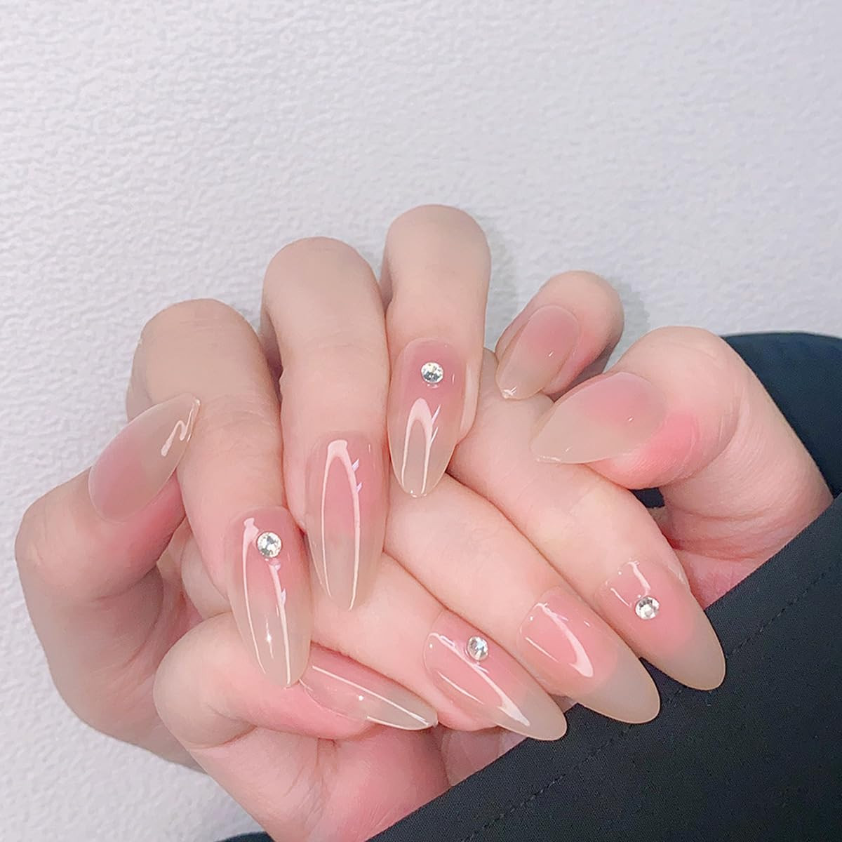 Nude Press on Nails Pointed Almond Fake Nails Tips Full Cover Medium False Gradi