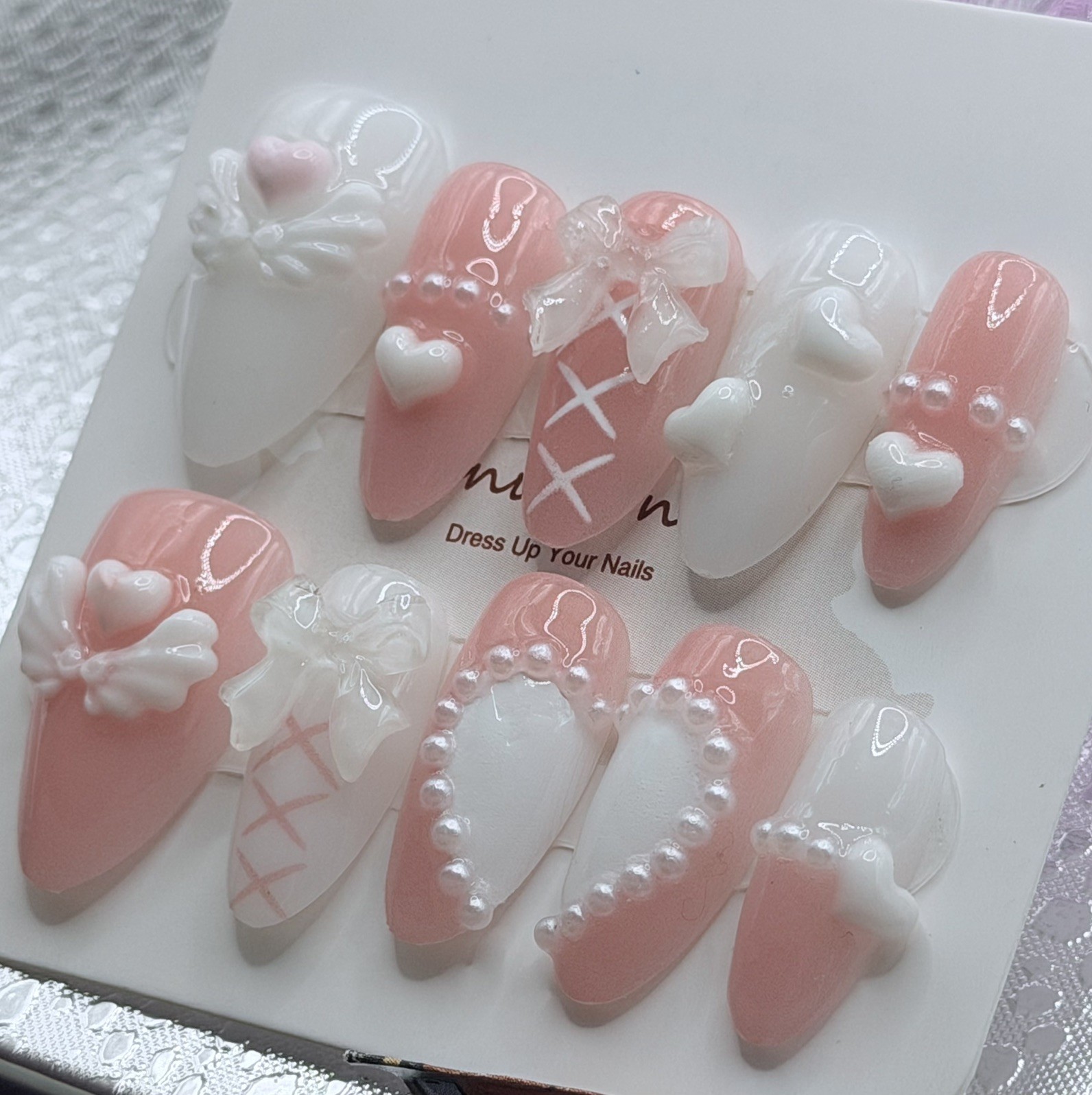 10 PCs Handmade Medium Length Almond Press On Nails Angel Wing Heart Pink White