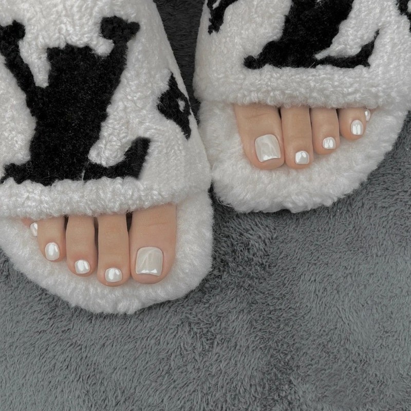 48P White Shell Cat Eye Toe Press on Nails,Short Square Glossy Shiny Fake Nails
