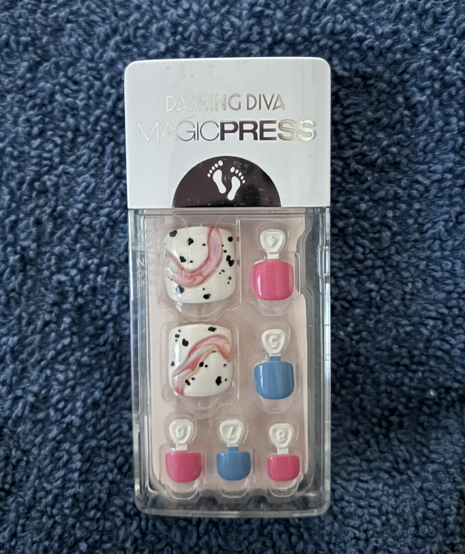 Dashing Diva Press On Nails ICE CREAM MELT PEDI Square Glossy