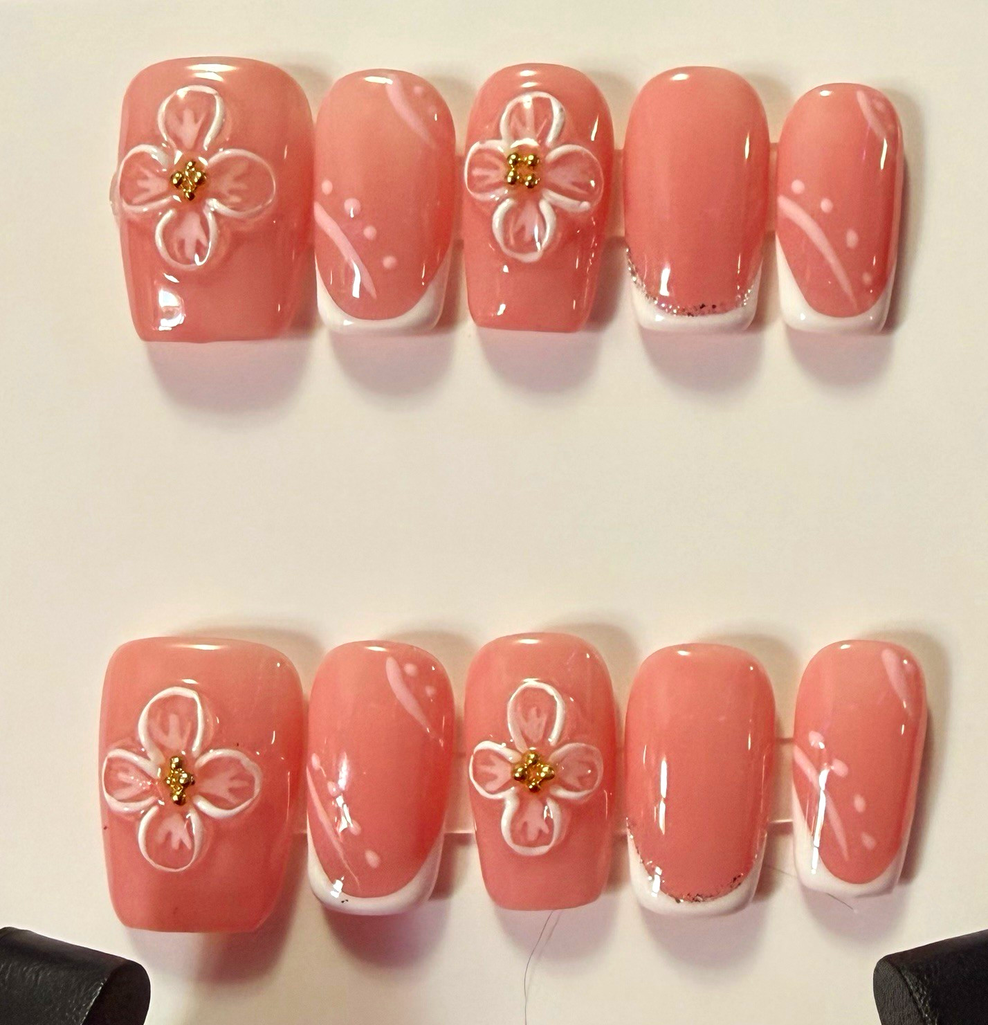 Pink/White Floral Square Press-On Nails Set, Medium, Shiny Pre-Designed