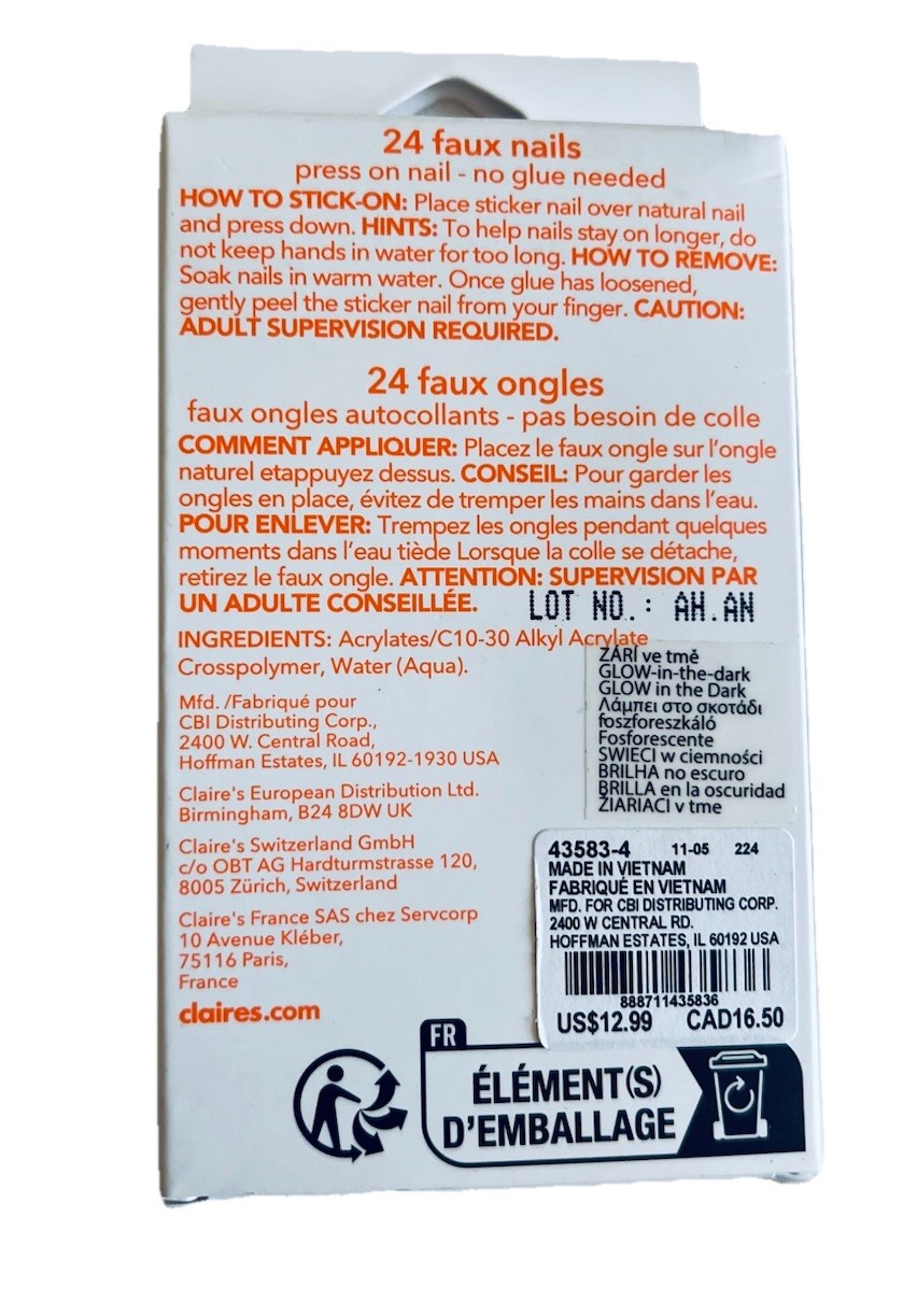 Claire’s Halloween NEW IN BOX 24 Faux Press On Nails (LIMITED EDITION – RARE)