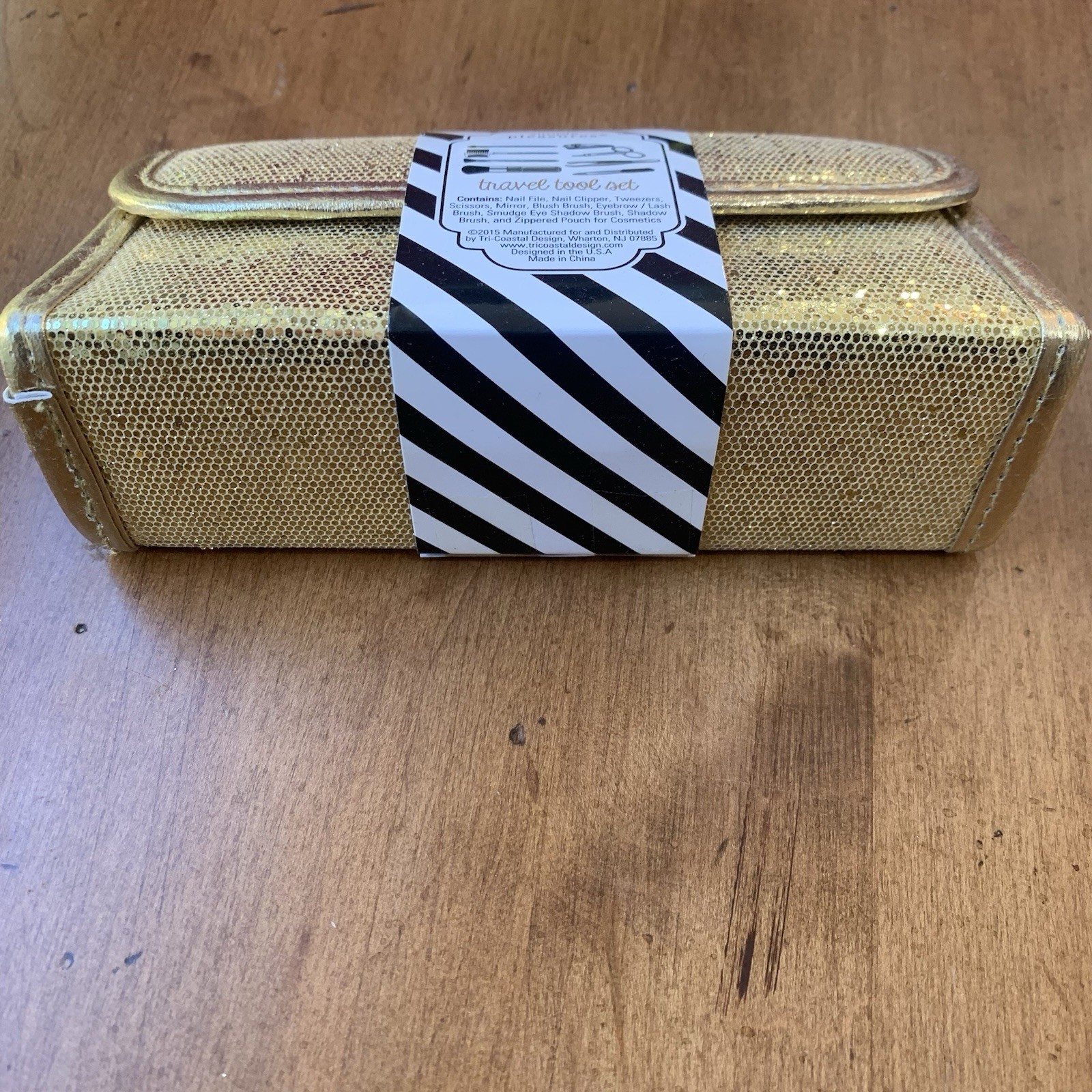 Simple Pleasures Travel Tool Makeup Set Nail Scissors In Sparkly Gold Zip Case