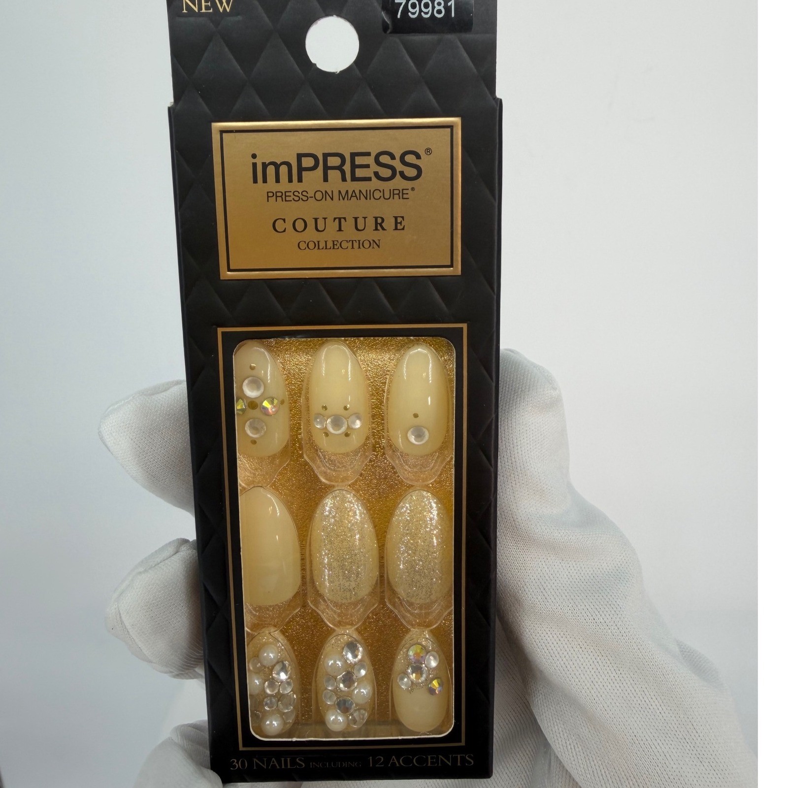 imPRESS Couture Collection Press On Manicure 30 Nails 12 Accents Luxurious 93-32