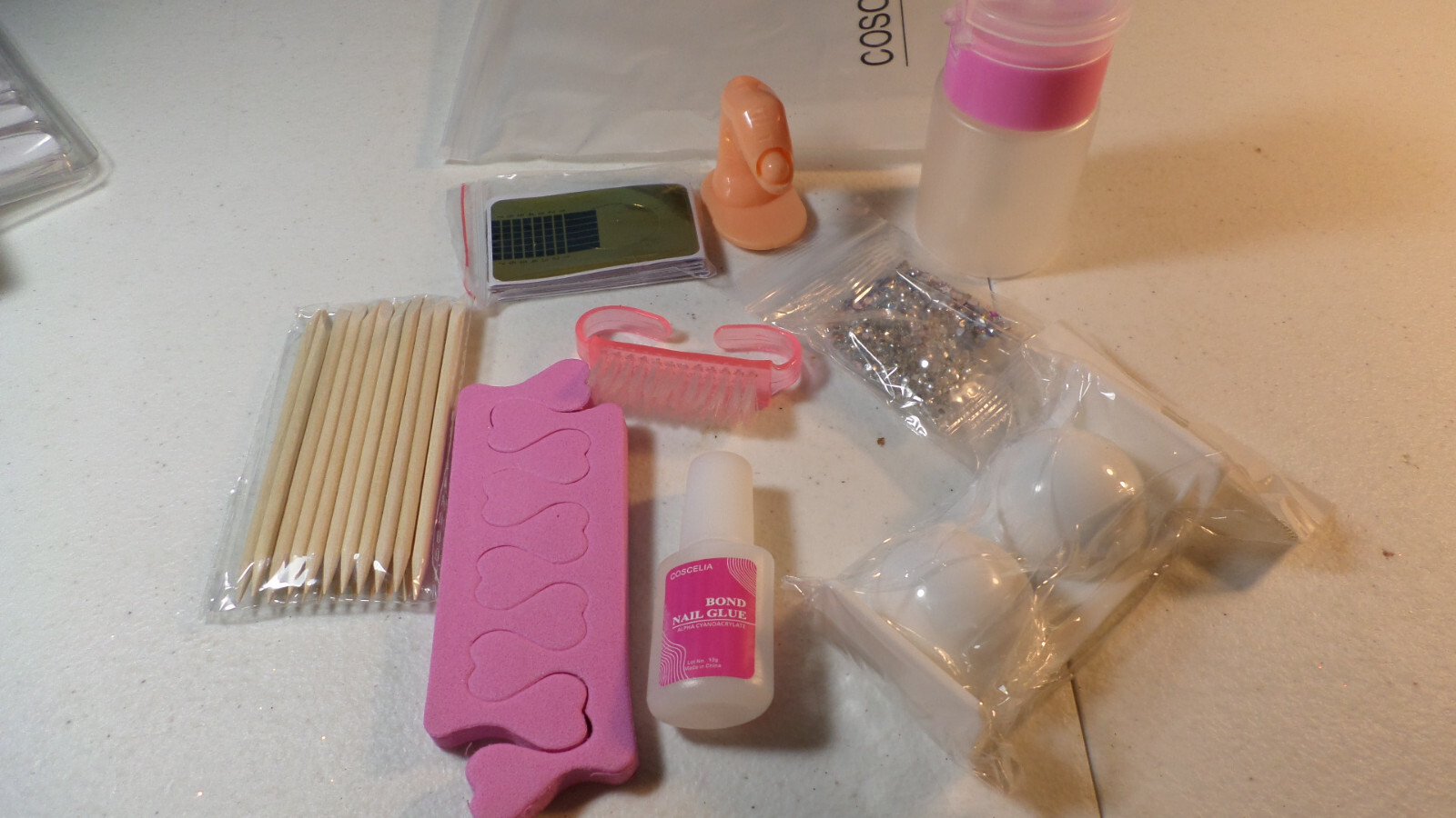 Coscel’ia Professional Nail Art Kit ~ 200 Nails~Glitter~Nail Glue~ Complete ~New