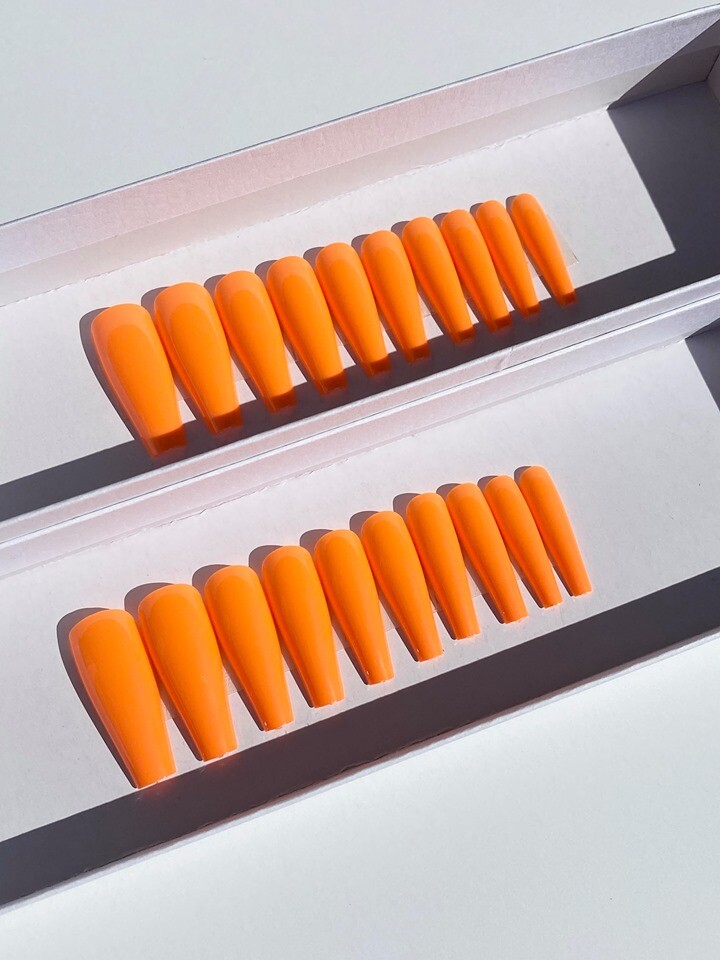 Neon Orange 20pcs All Sizes Press On Nails Fake Nails with Glue