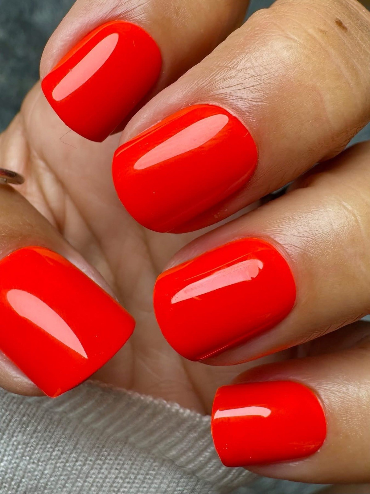 Red Aspen Reusable Nail Dashes, Pop On Short Square, Orange Red Ravia