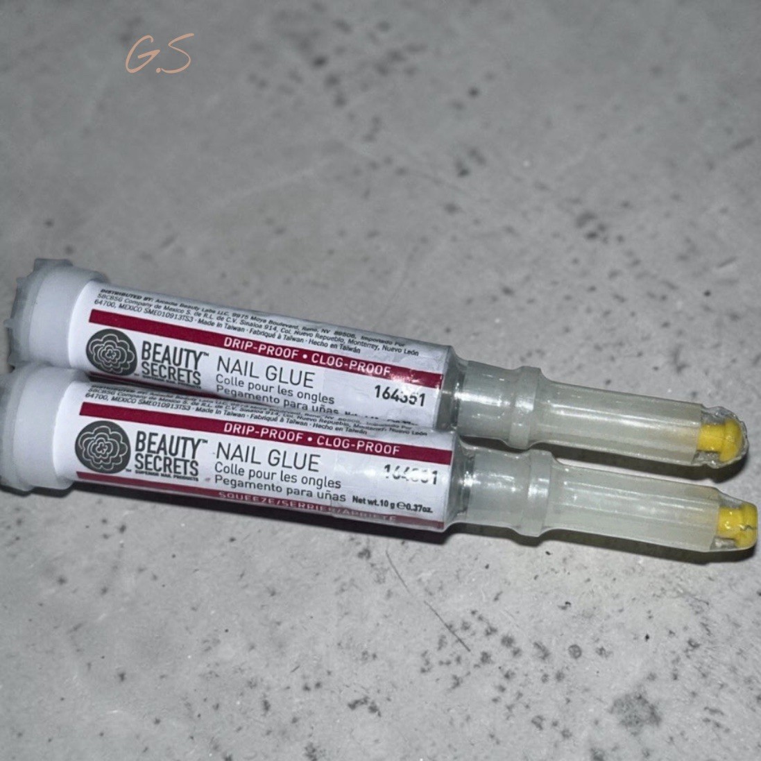 2 X Sealed Beauty Secrets Nail Glue, Drip & Clog Proof / Sealed/ 0.37oz Each