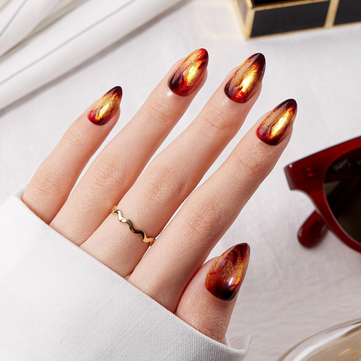 VSALON Press On Nails Short Almond – Golden Cat Eye, 32 PCS