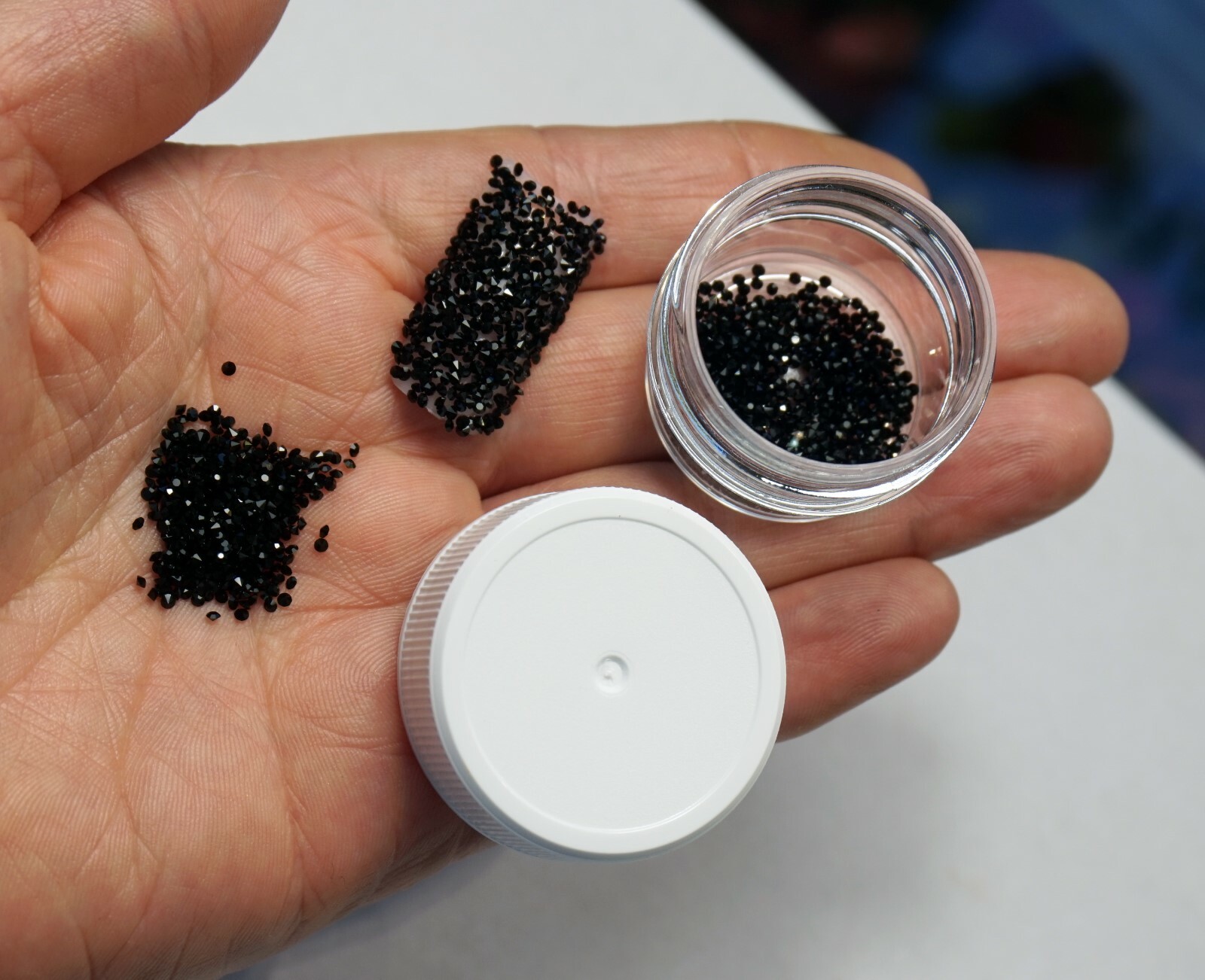 PREMIUM BLACK CRYSTALS FOR NAILS 1000 Pixiecrystals 3D Nail Art Small Gift