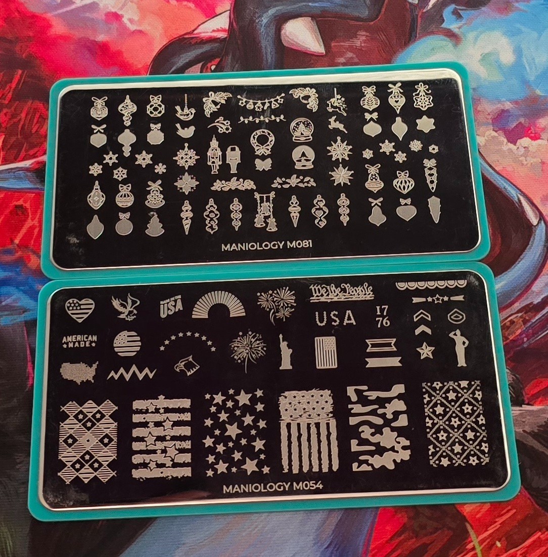 Maniology 14 Plate Lot