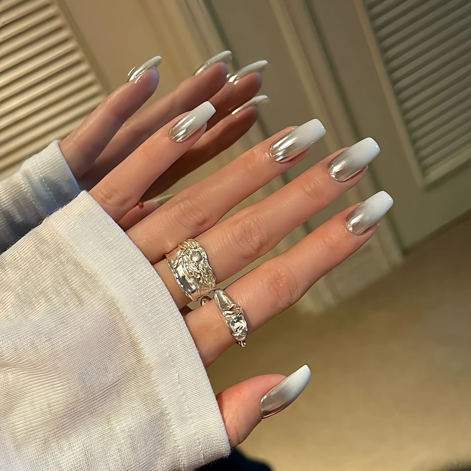 10pcs Handmade Magic Mirror Silver-White Press on Nails, Medium Square, S/M/L