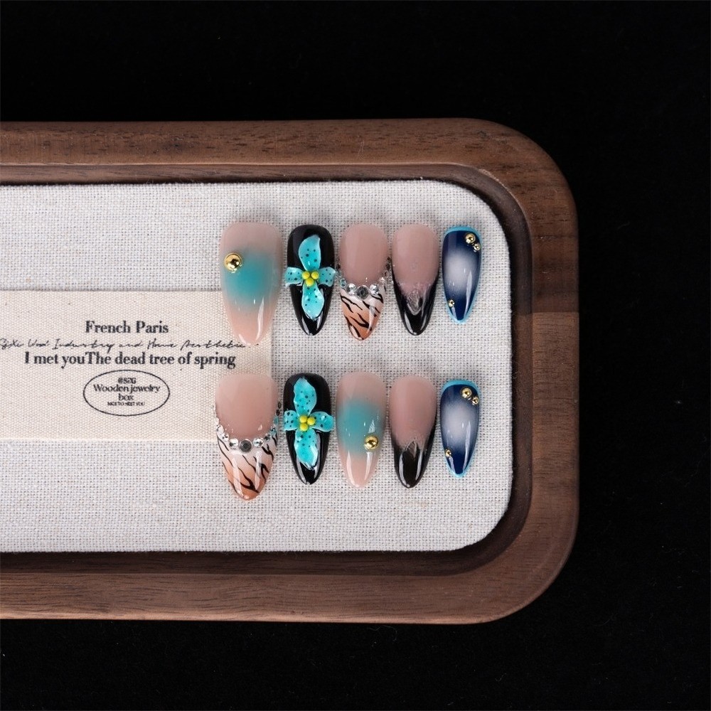 10pcs Handcrafted Blue Ombre Press On Nails Medium Almond Reusable Nails Gift