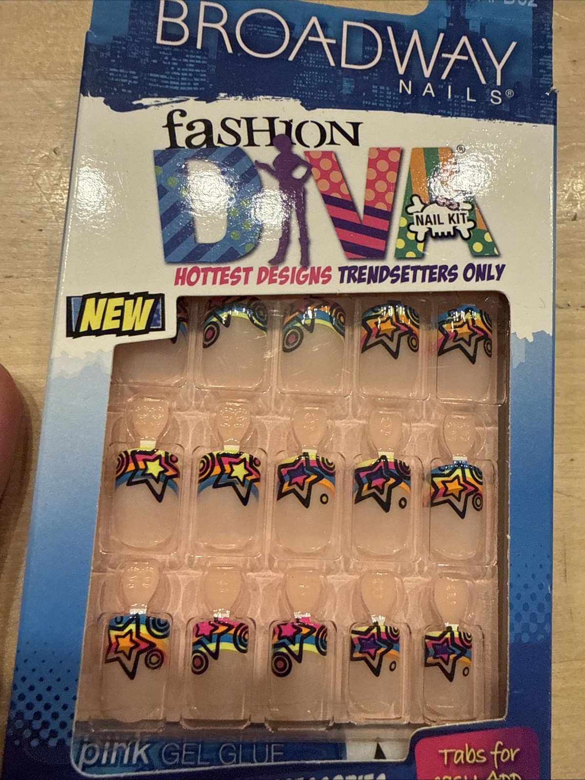 Broadway Nails Fashion Diva Nail Kit 24 Nails Ever After