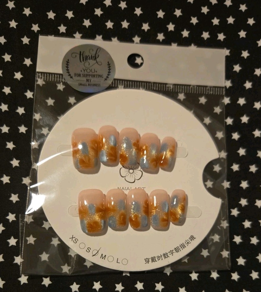 French Design “Unbranded” Press On Nails Size S