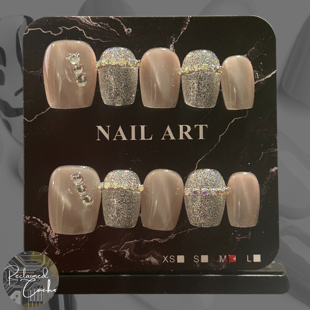 Light Lavender and Silver Short Square Press On Nails – Size Medium