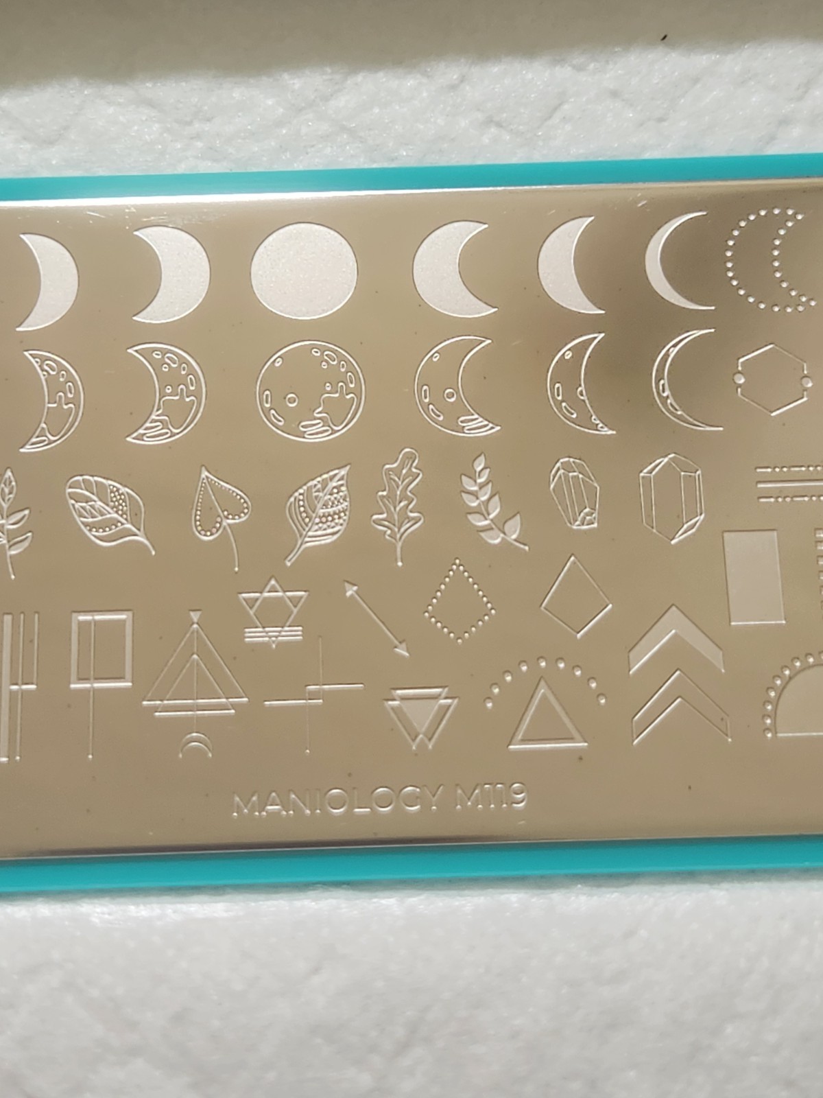 Maniology Nail Stamping Plate – M119 – Crystal Moon