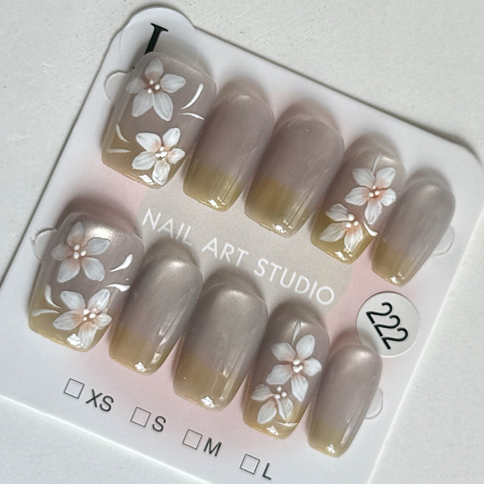 Hand Painted Flower Press-On Nails Medium Square Size L Reusable Fake Nail