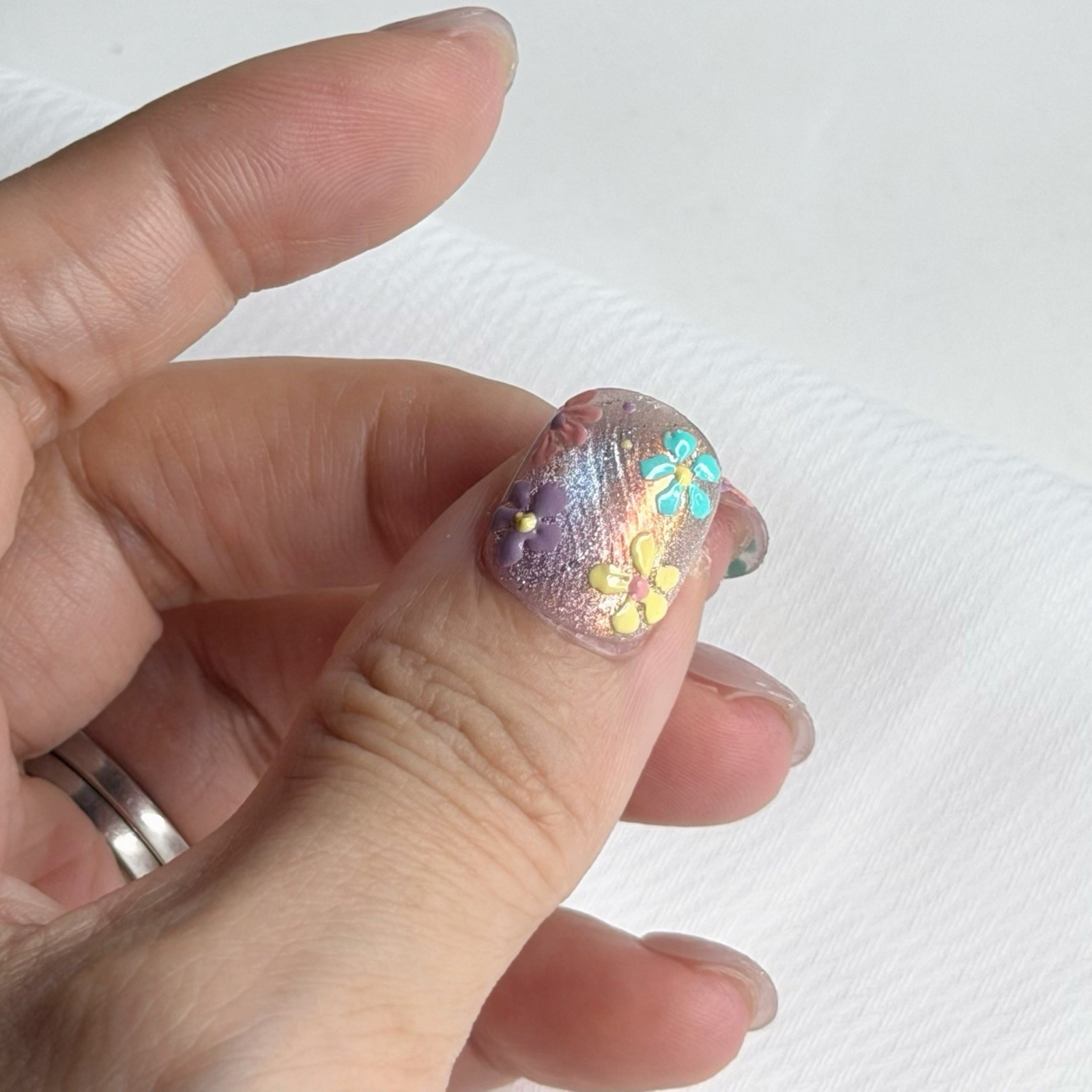 Handmade Aurora Flower Press-On Nails Size M Short Squoval Reusable Fake Nails
